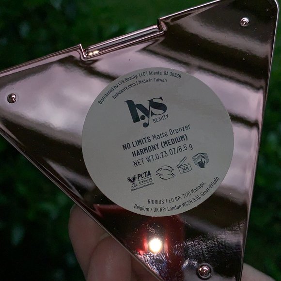 LYS Beauty No Limits Matte Bronzer in Harmony (Medium) - Picture 11 of 12